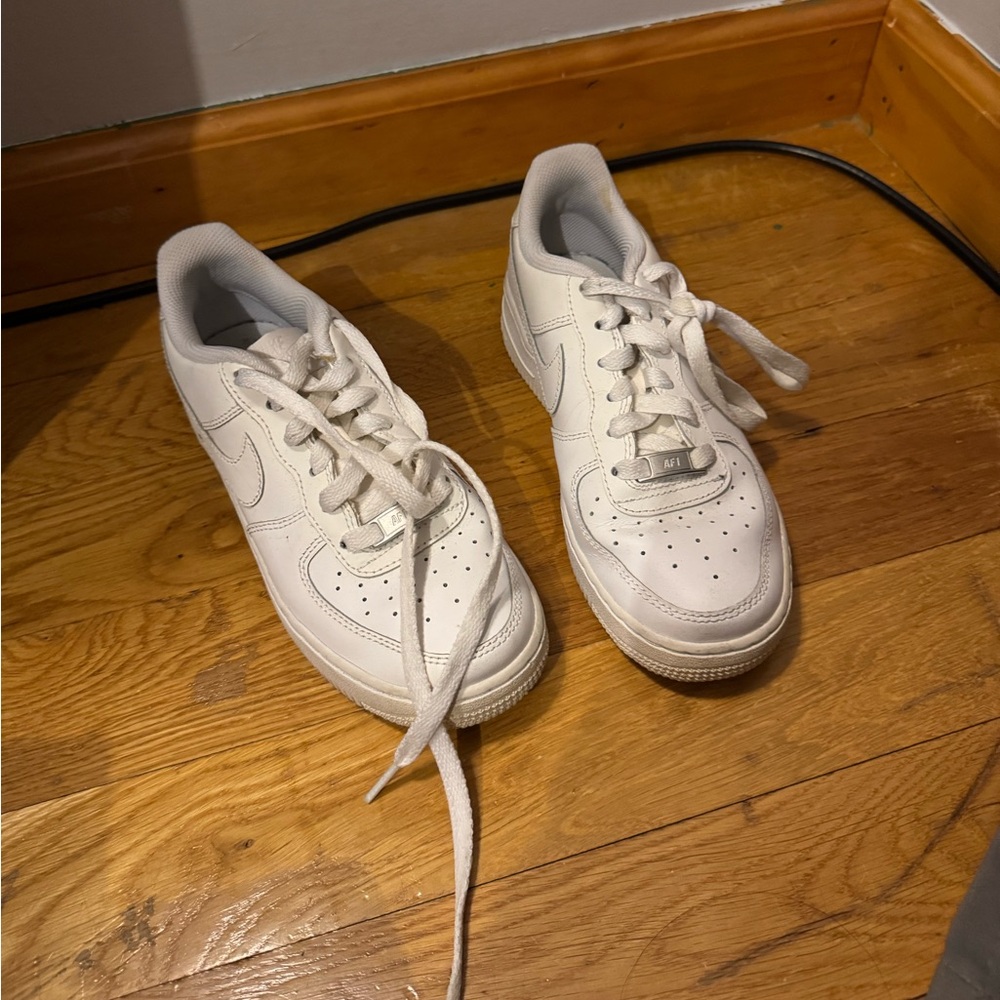 White Nike Air Force 1s